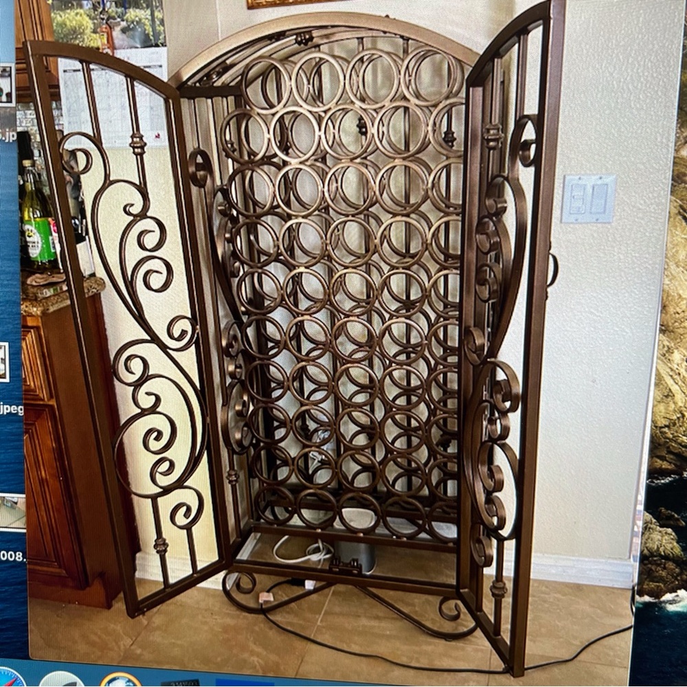 Beautiful Wine Rack. Hand made. - Picture 2 of 2